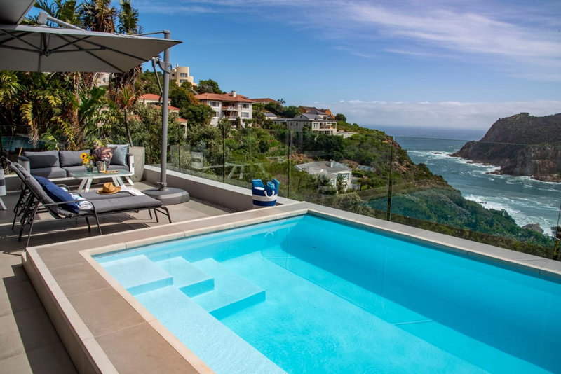Crown on the Heads, Knysna, South Africa