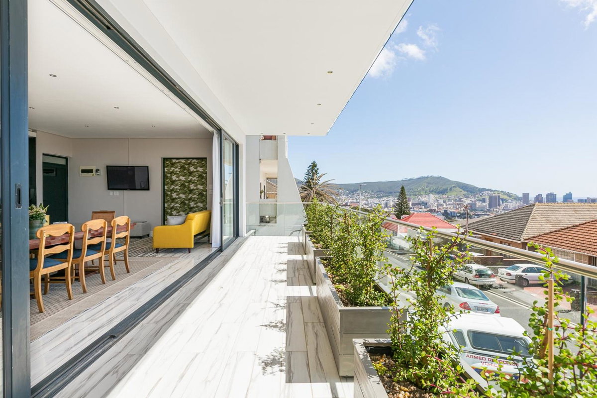 Cambridge Suites #1 - Spectacular Balcony, Südafrika