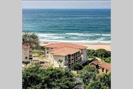 La Mer Stunning Beachfront Apartment, Kingsburgh, South Africa
