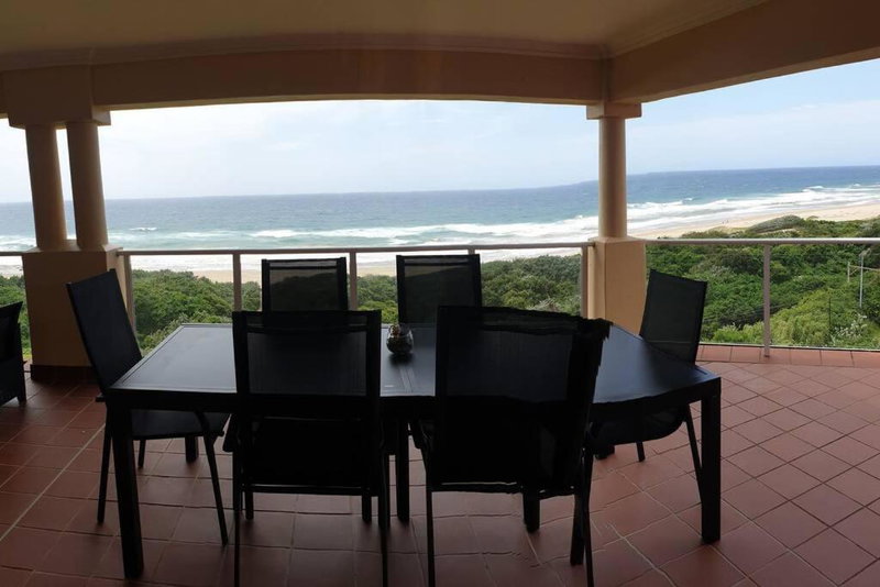 La Mer Stunning Beachfront Apartment, Kingsburgh, South Africa