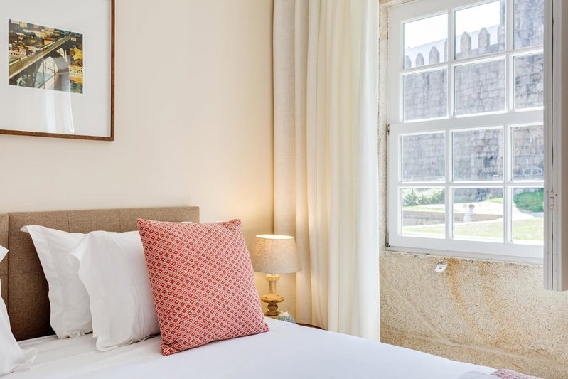 Jardins da Muralha Apartments & Suites by DA'HOME, Porto, Portugal