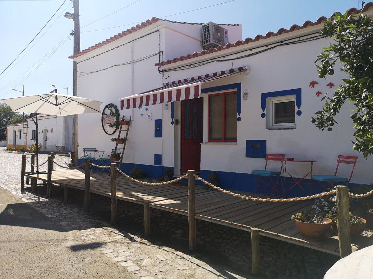 Hotel · A Casa do Mestre Lau - no coração do Alentejo, Terena