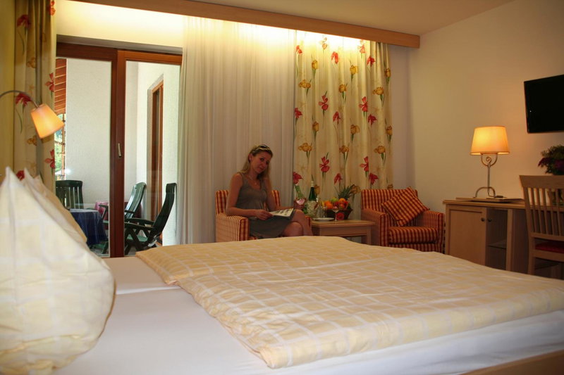 Hotel Garni Pension zur Wacht, Strobl, Austria