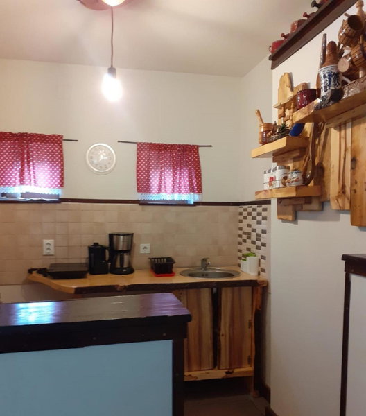 Cabana NEDA, Rausor, Romania