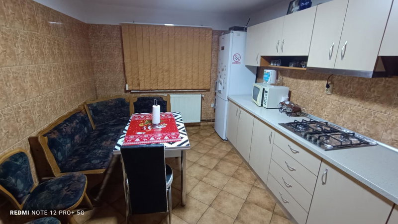 Casă de vacanţă ,,La Vălucu", Curtea de Argeş, Romania