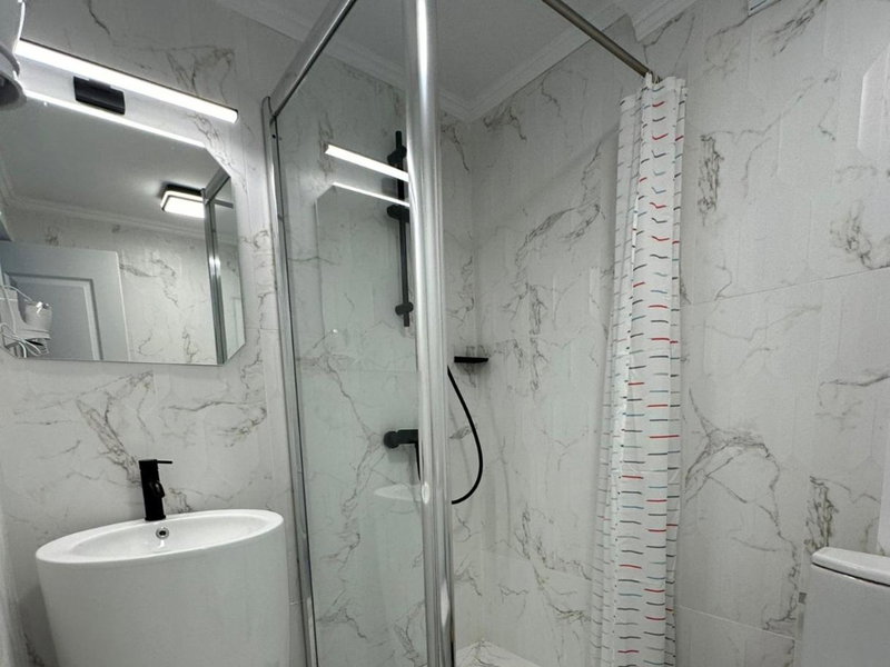 The Fame - Modern Studio in Top Location & Parking, Craiova, Romania