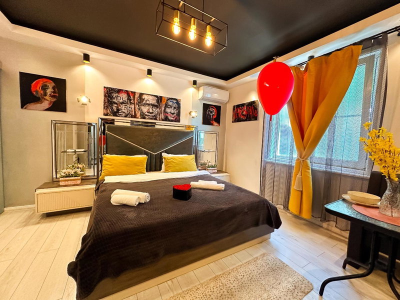 The Fame - Modern Studio in Top Location & Parking, Craiova, Romania