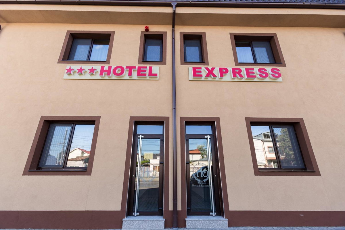 Express Residence, Romania