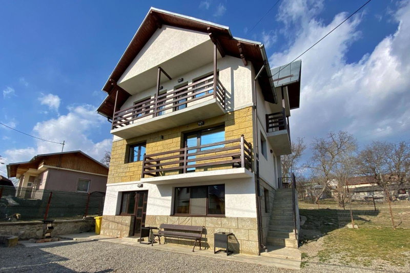 Casa Polen Comarnic, Comarnic, Romania