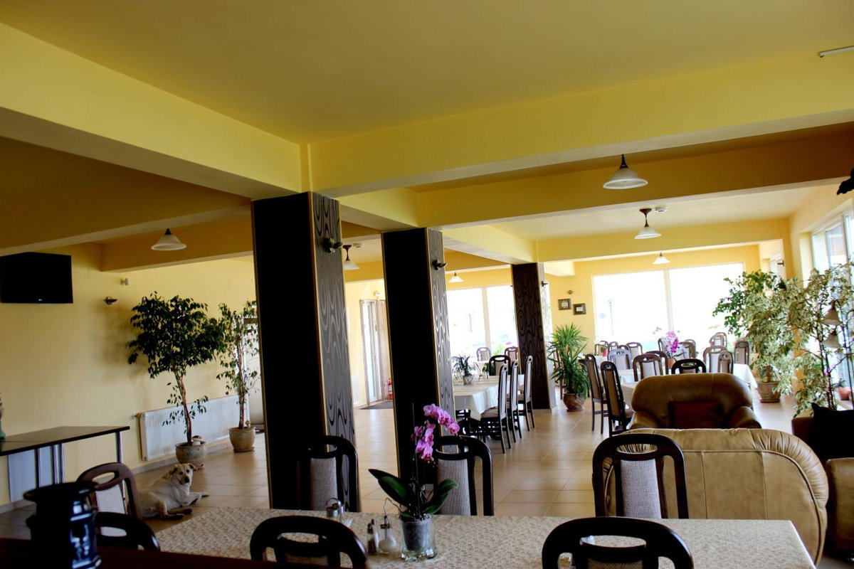 Hotel · Vila Carlos, Baile Felix