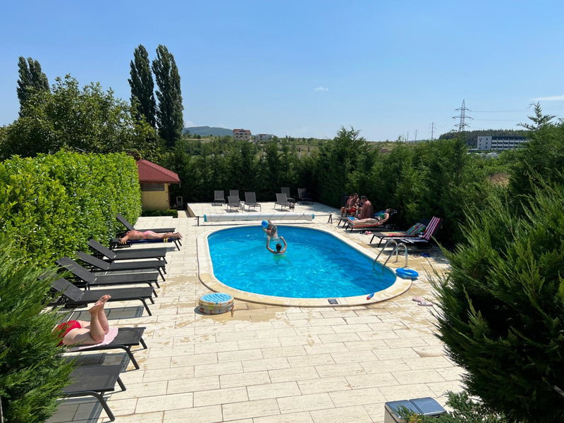 Vila Carlos, Baile Felix, Romania