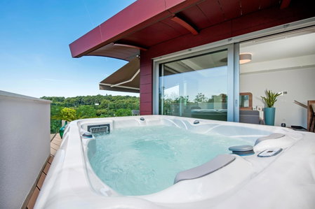 The Q Superior - a penthouse with jacuzzi and sauna, Rovinj, Croatia