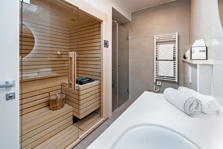 The Q Superior - a penthouse with jacuzzi and sauna, Rovinj, Croatia