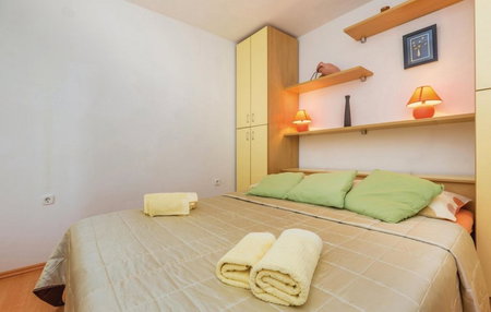 Apartments Paola, Karlobag, Croatia