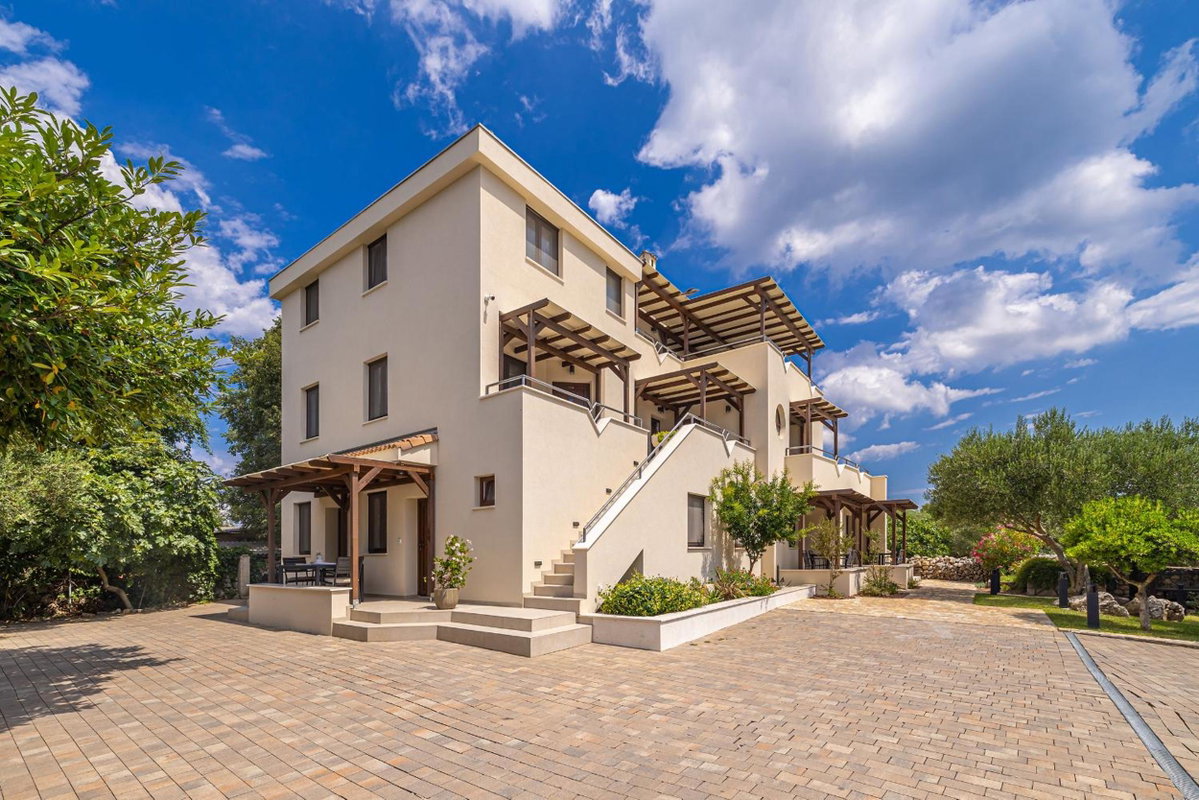 Villa Haya with heated pool, Croatia