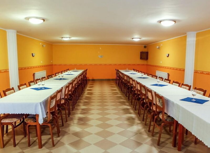 Bor Bazilika Apartman, Tarcal, Hungary