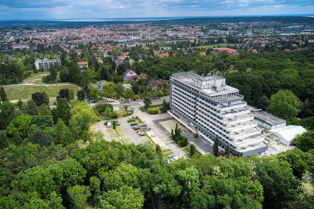 Hotel Szieszta, Hungary