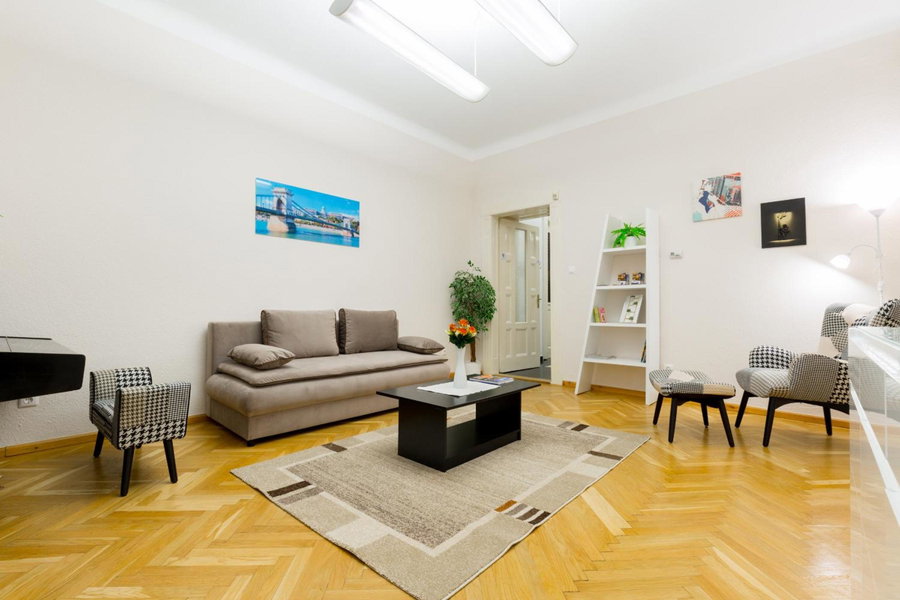 K17 Kinizsi Apartment, Budapest, Hungary