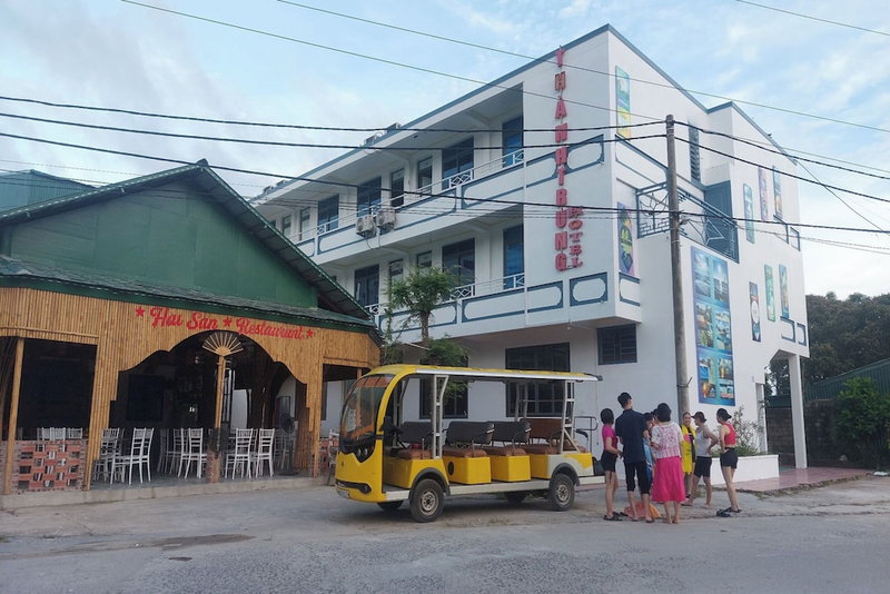 Thanh Trung Van Chay Hotel, Co To, Vietnam