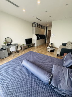 Onsen Landmark Luxury Apartments, Van Giang, Vietnam