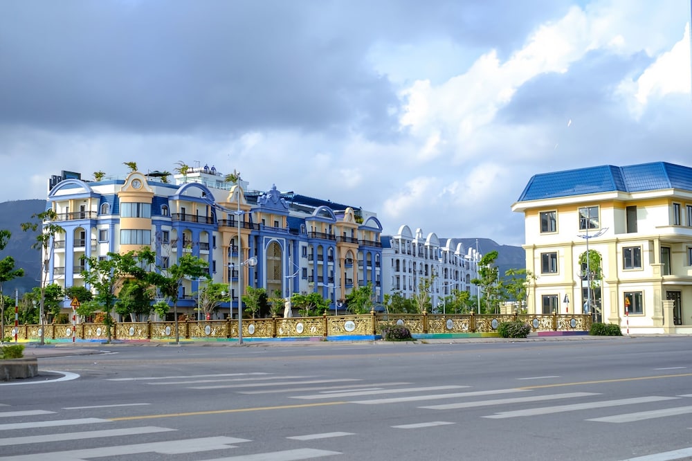 Hotel · Green Dragon Boutique, Cam Pha