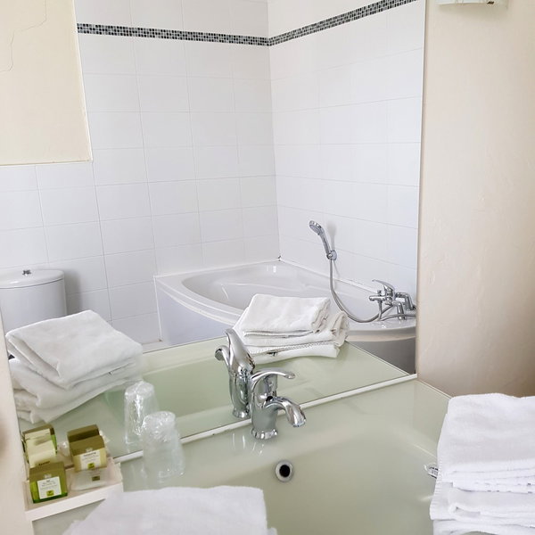 Hostellerie du Grand Sully, Sully-sur-Loire, France