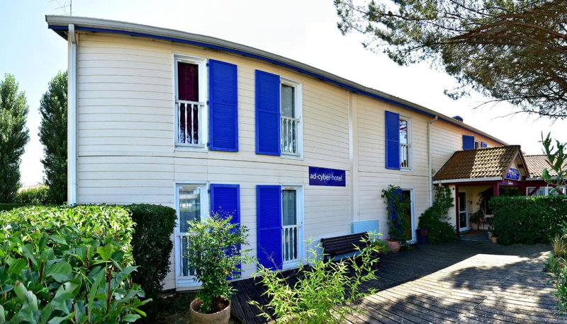 Ad Cyber-Hôtel, LʼUnion, France