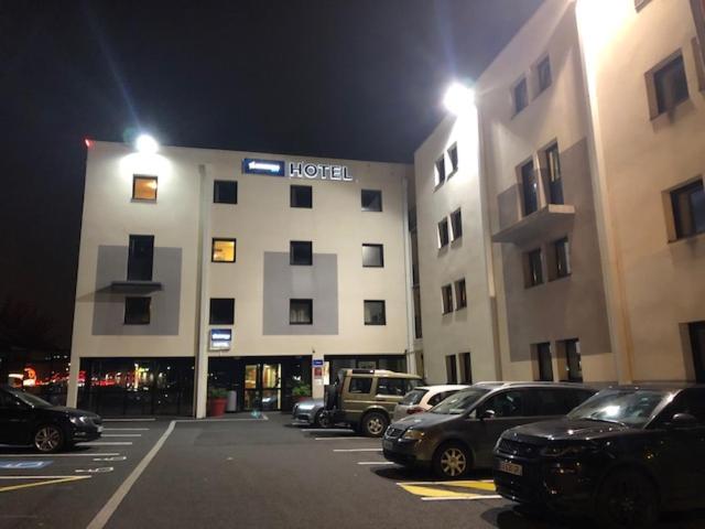 Fasthôtel Clermont sud, France