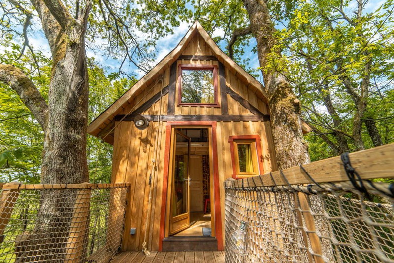 Nid'en'Ô cabanes et spa Lot et Dordogne, Lamothe-Fénelon, France