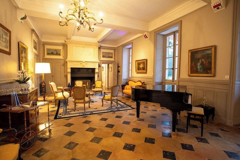 Château de Quincey, Quincey, France