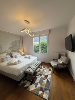 Erawan Boutique Hotel, Evreux, France