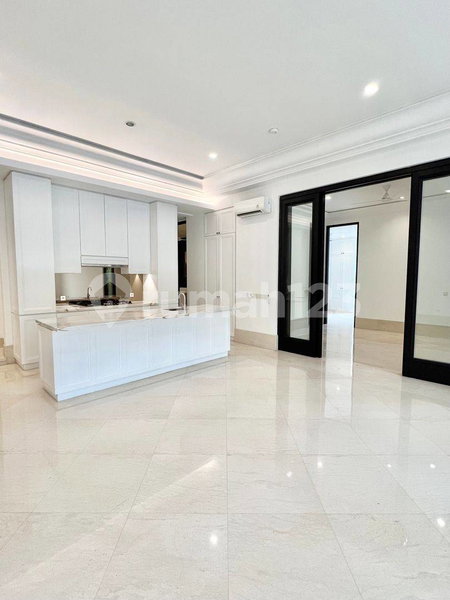 Apartment for rent in North Jakarta, Indonesia · Atmaya Apartment · 4 rooms, 3 baths
