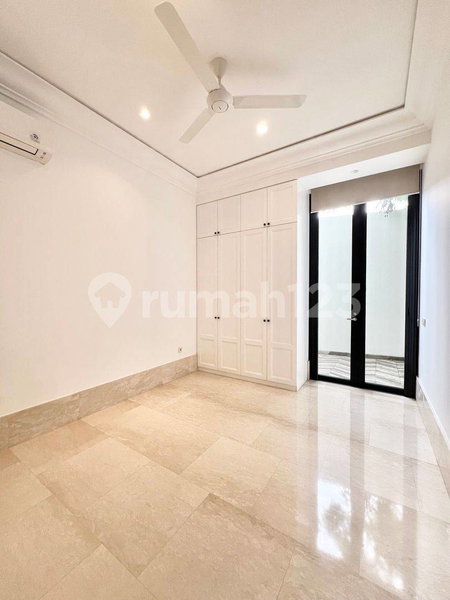 Apartment for rent in North Jakarta, Indonesia · Atmaya Apartment · 4 rooms, 3 baths