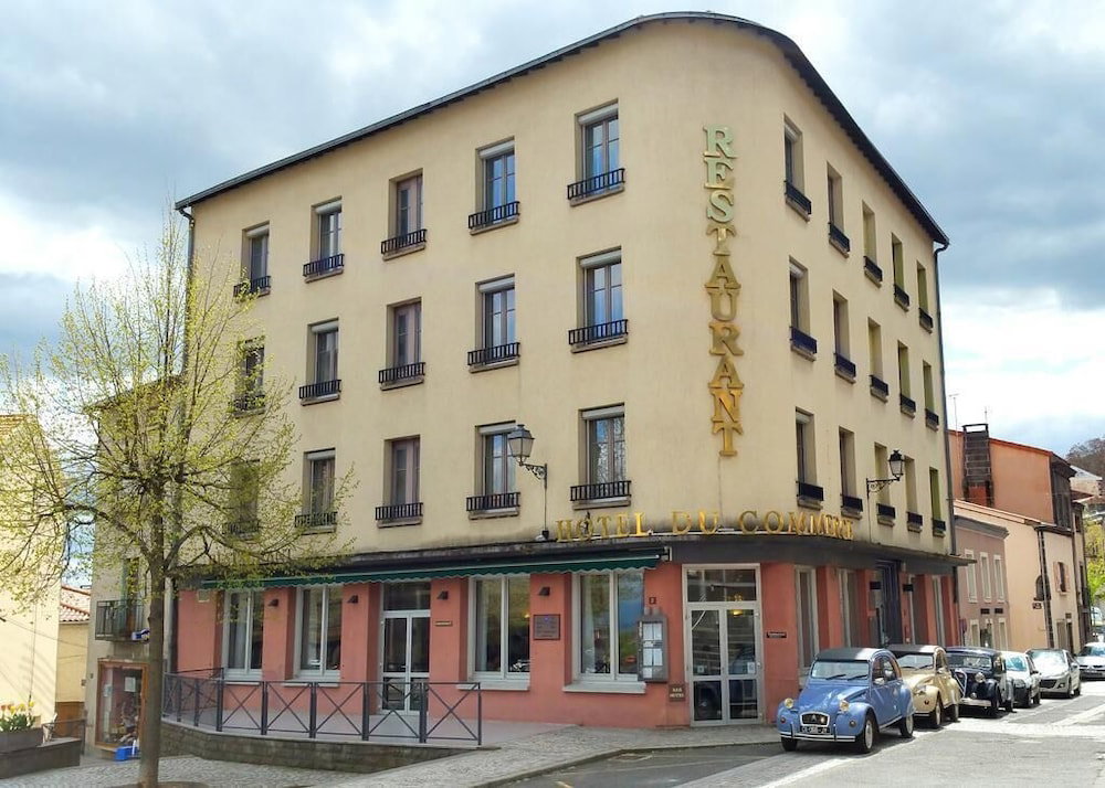 Hotel · Hotel du Commerce, Volvic