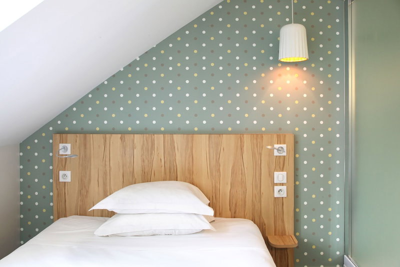 Hôtel et Apparts Marin, Laval, France