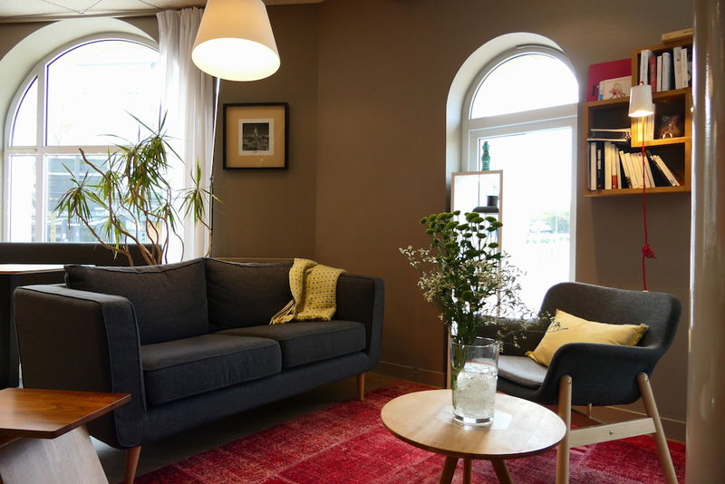 Hôtel et Apparts Marin, Laval, France