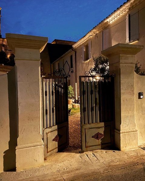Maison 1823 - Suites de charme à Garons, Garons, France