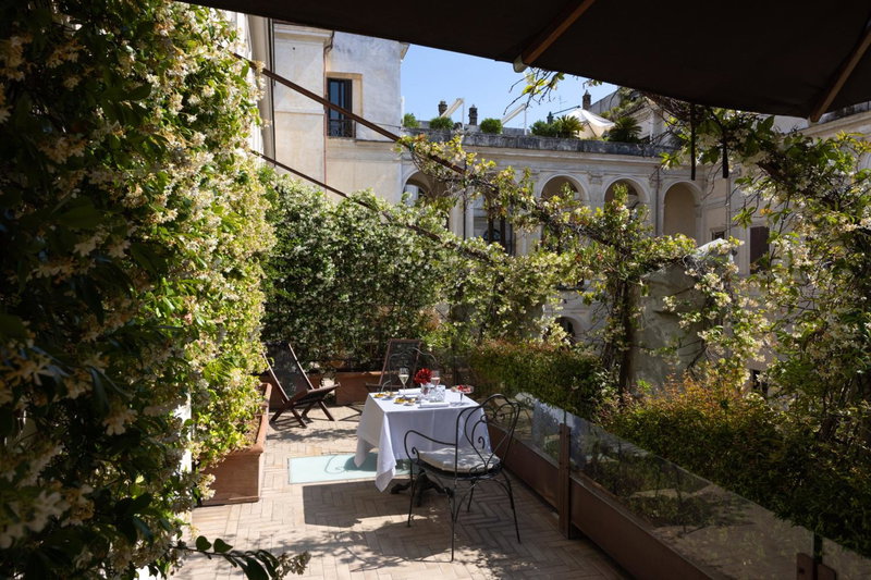 Hotel Vilòn - Small Luxury Hotels of the World, Rome, Italy