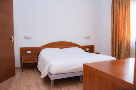 Hotel Nuova Barcaccia, Peschiera del Garda, Italy