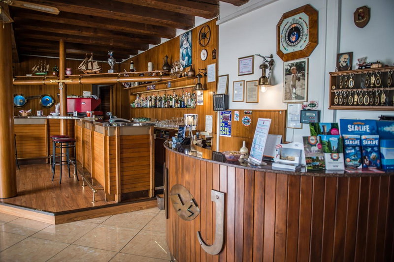 Hotel Johnson, Peschiera del Garda, Italy