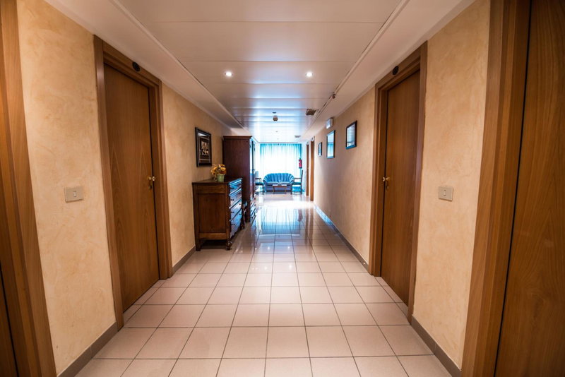 Hotel Johnson, Peschiera del Garda, Italy
