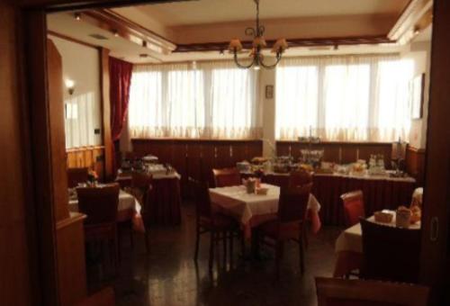 Hotel Vela, Trento, Italy
