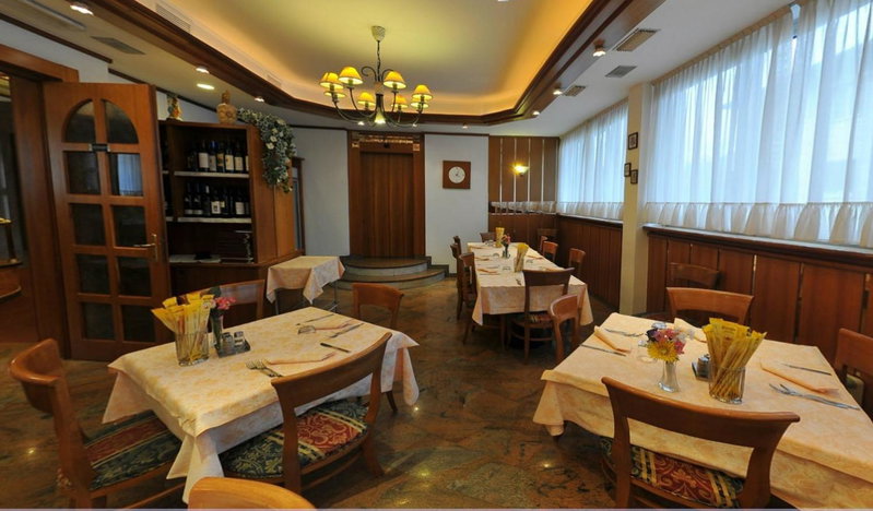 Hotel Vela, Trento, Italy