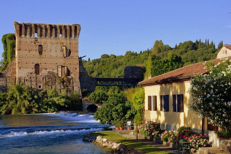 Le Finestre Su Borghetto, Valeggio sul Mincio, Italy