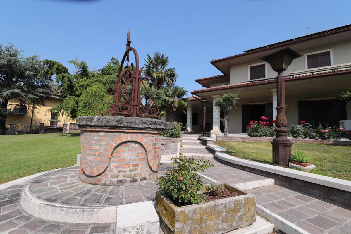 Hotel · B&B Villa Verona Bike, Buttapietra