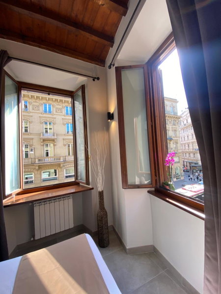 Soha Piazza Di Spagna Boutique, Rome, Italy