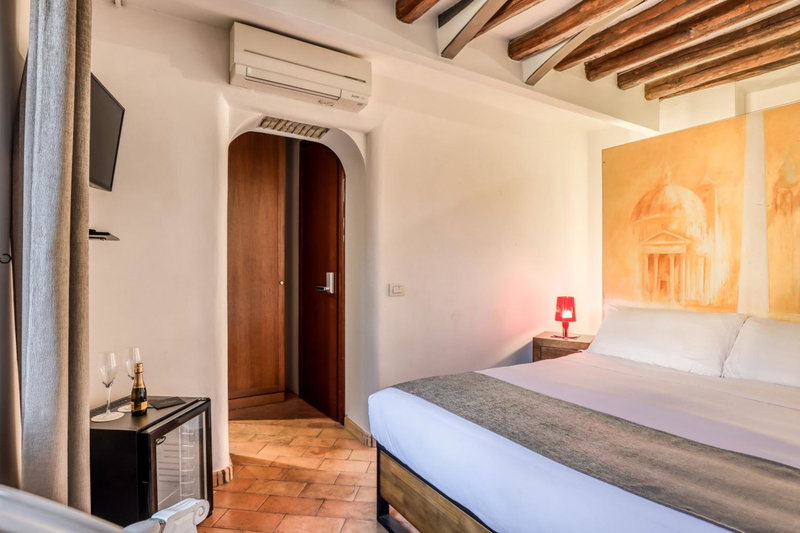 Easybnb - Luxury Navona, Rome, Italy