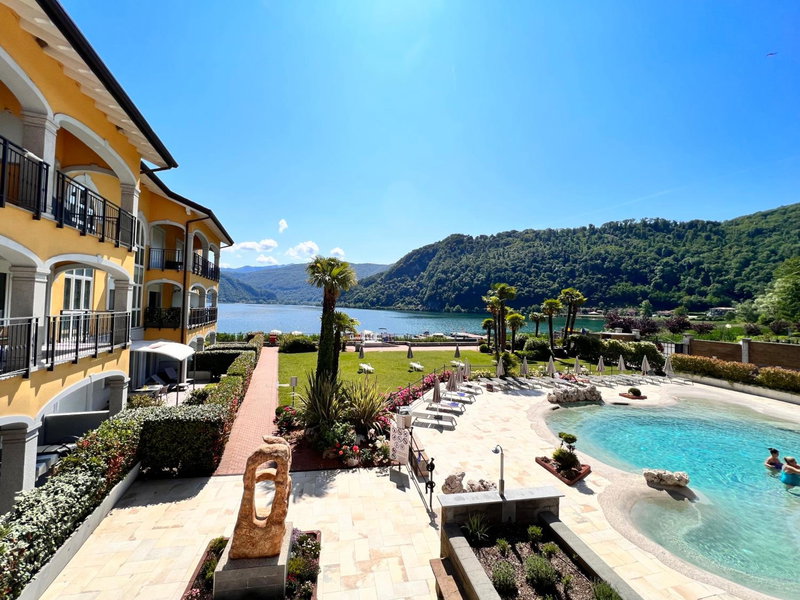 Yachting Residence - Private Dock, Lake Access & SPA, Lavena Ponte Tresa, Italy