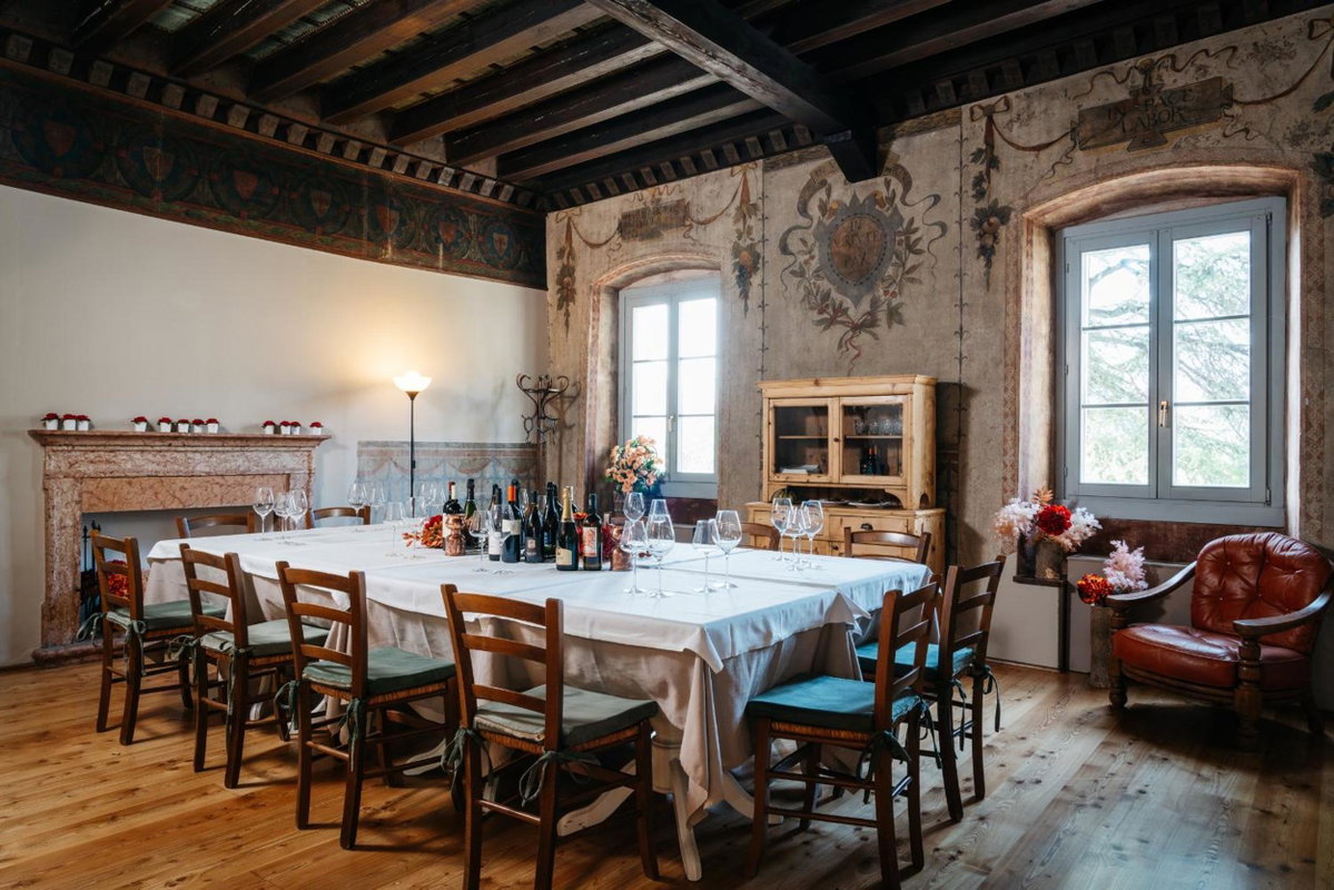 Hotel · Casa del Vino della Vallagarina, Isera