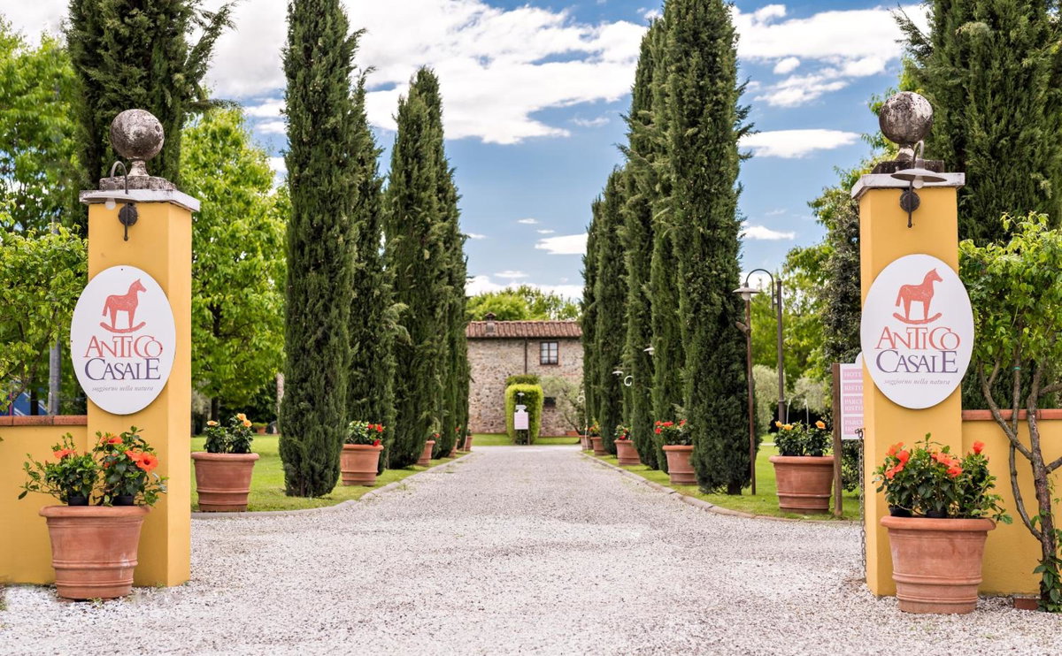 Hotel · Antico Casale, Sarzana